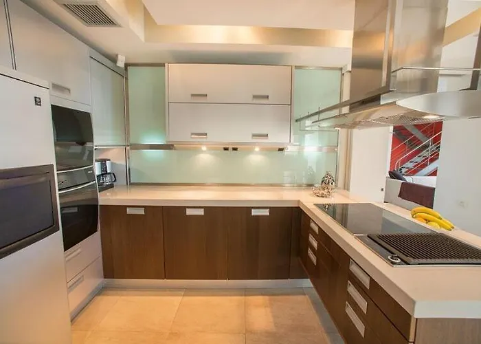 فيلة Mare Katerina